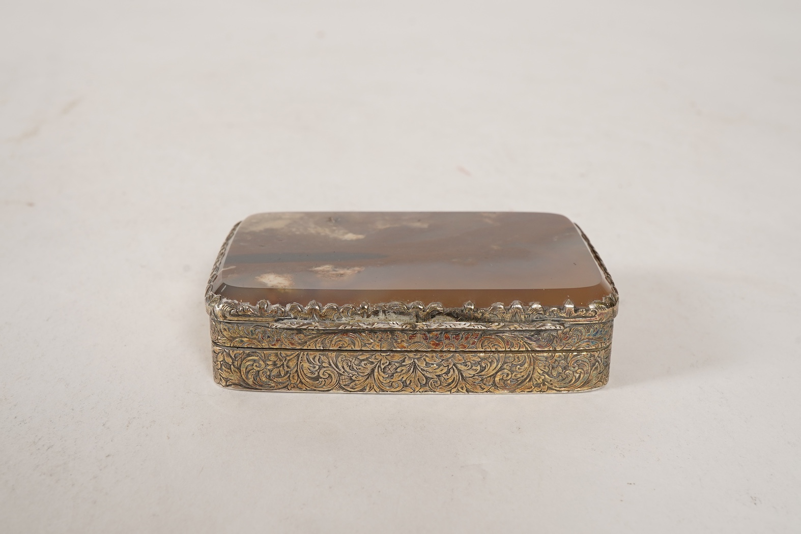 A Victorian large silver gilt vinaigrette with inset agate hinged cover, by John Harris